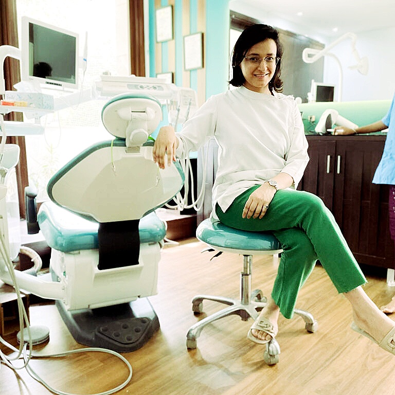 Dental treatment in Defence Colony
